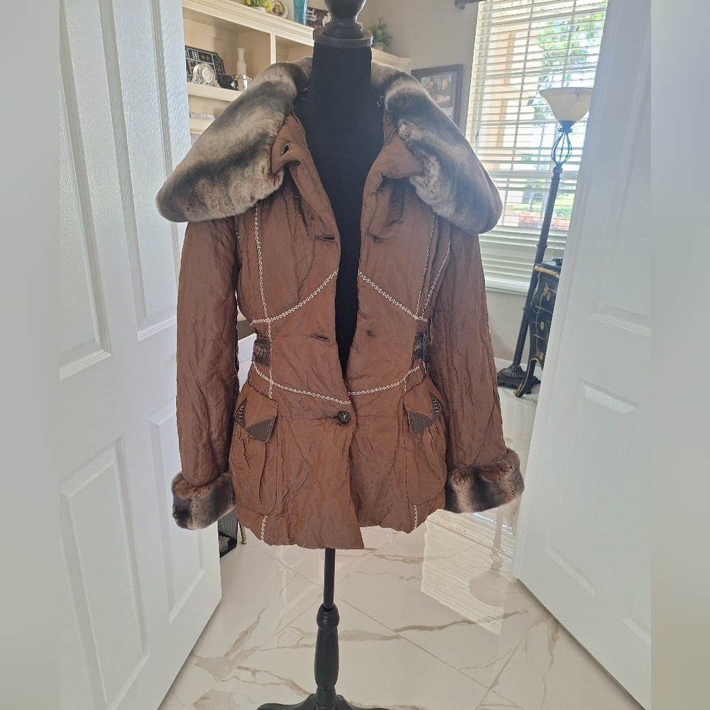 Elegant Brown Coat with Fur Trim